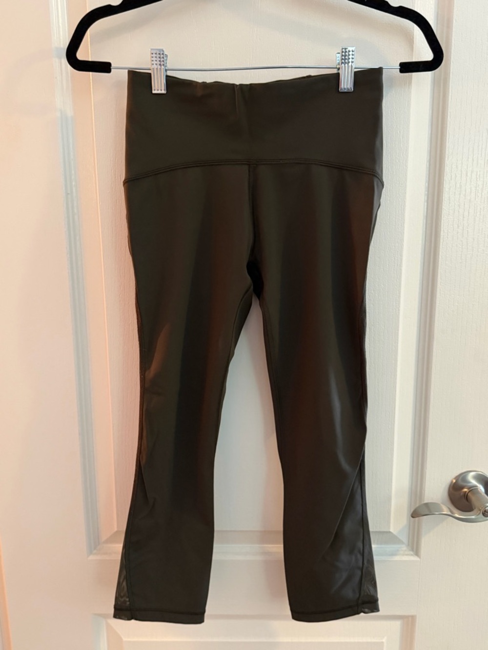 Lululemon Dark Olive Green Crop Leggings
